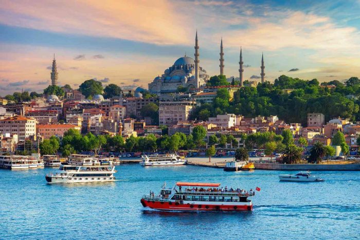 CIRCUIT TURCIA ISTANBUL IN VACANTA INTERMESTRIALA  17.02.2025 - 22.02.2025