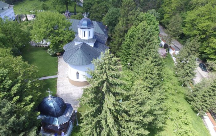 Pelerinaj o ZI la Manastirile Bascovele, Cotmeana si Trivale - imagine 6