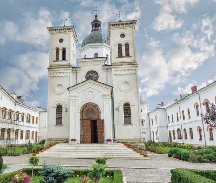Pelerinaj in Ramnicu Valcea, Tg Jiu- Petrosani, Hateg-Prislop, Valea Oltului - imagine 5