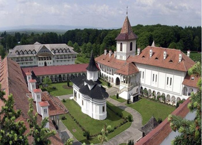 Pelerinaj de 1 zi La Manastirea Rupeasca Sinca Veche , Manastirea Sf Efrem cel Nou si Manastirea Brancoveanu – Sambata de Sus - imagine 5