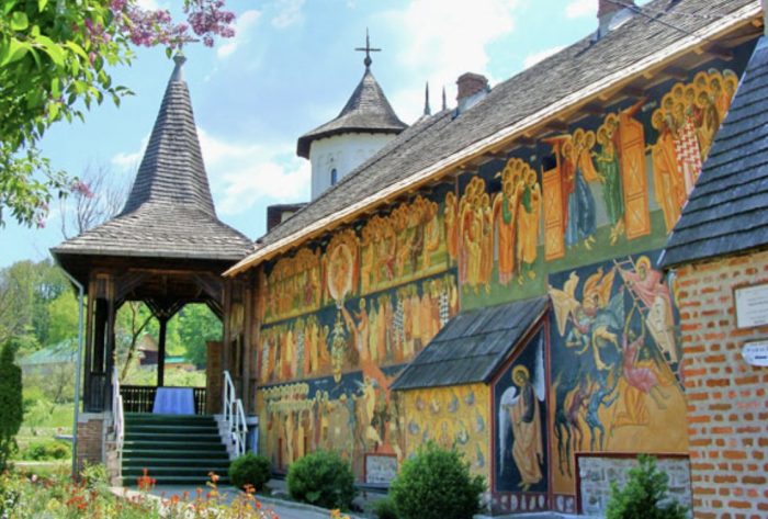 Pelerinaj 1 Zi – In Valcea - Manastirea Surpatele la Parintele Ioanichie - imagine 5