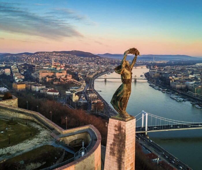 EXCURSIE TÂRGUL DE CRĂCIUN DIN BUDAPESTA - imagine 6