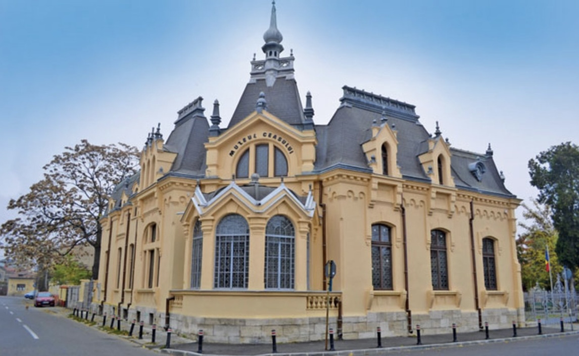 Excursie la Castelul Iulia Hasdeu si Conacul Bellu 4 Excursie la Castelul Iulia Hasdeu si Conacul Bellu - imagine 3