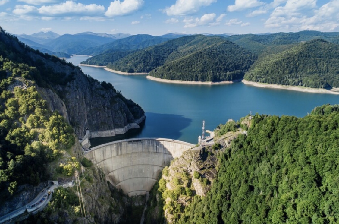 Pelerinaj de Buna Vestire in Curtea de Arges si Barajul Vidraru 3 Pelerinaj de Buna Vestire in Curtea de Arges si Barajul Vidraru - imagine 2