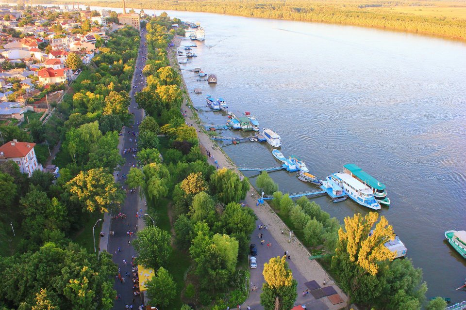 Pelerinaj in Braila la Manastiri cu Har si relaxare pe Faleza 5 Pelerinaj in Braila la Manastiri cu Har si relaxare pe Faleza - imagine 4