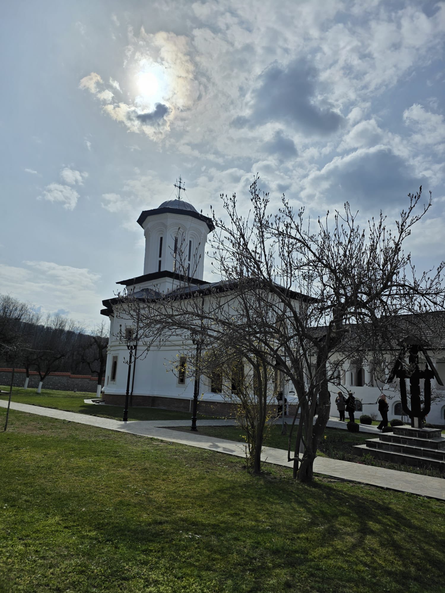 Pelerinaj Manastirea Surpatele la Parintele Ioanichie 9 m rea surpatele