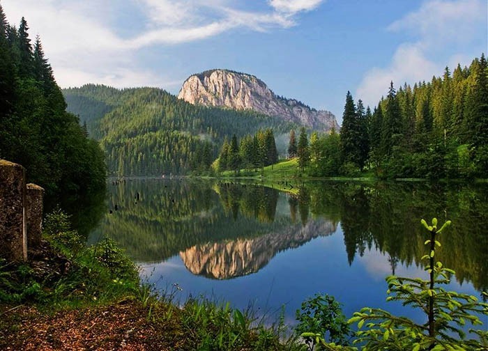 lacul rosu 2