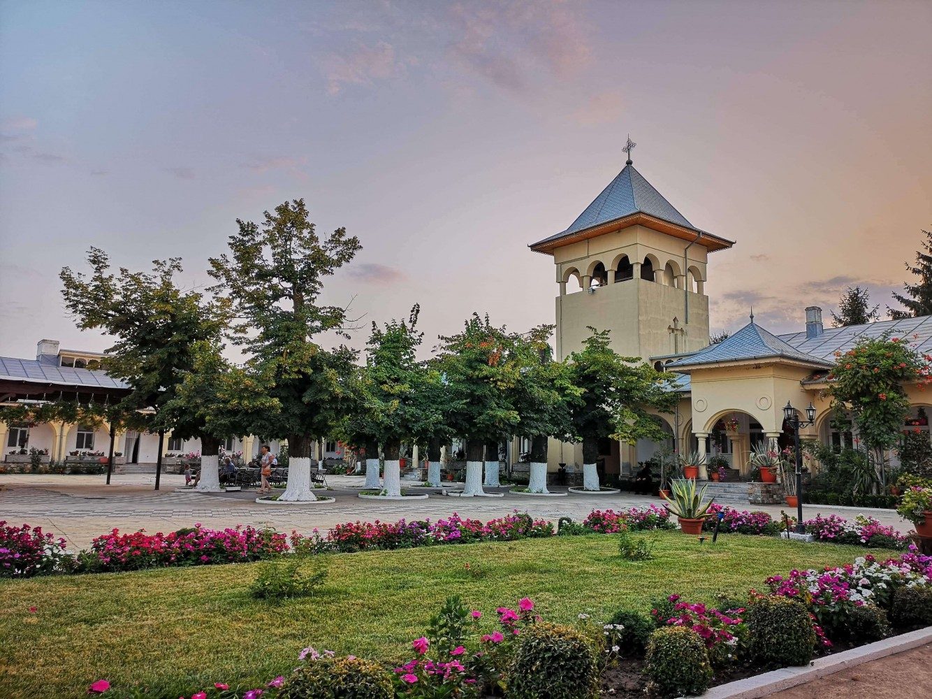 Pelerinaj la Manastirile cu Har din Galati 3 Pelerinaj la Manastirile cu Har din Galati - imagine 2