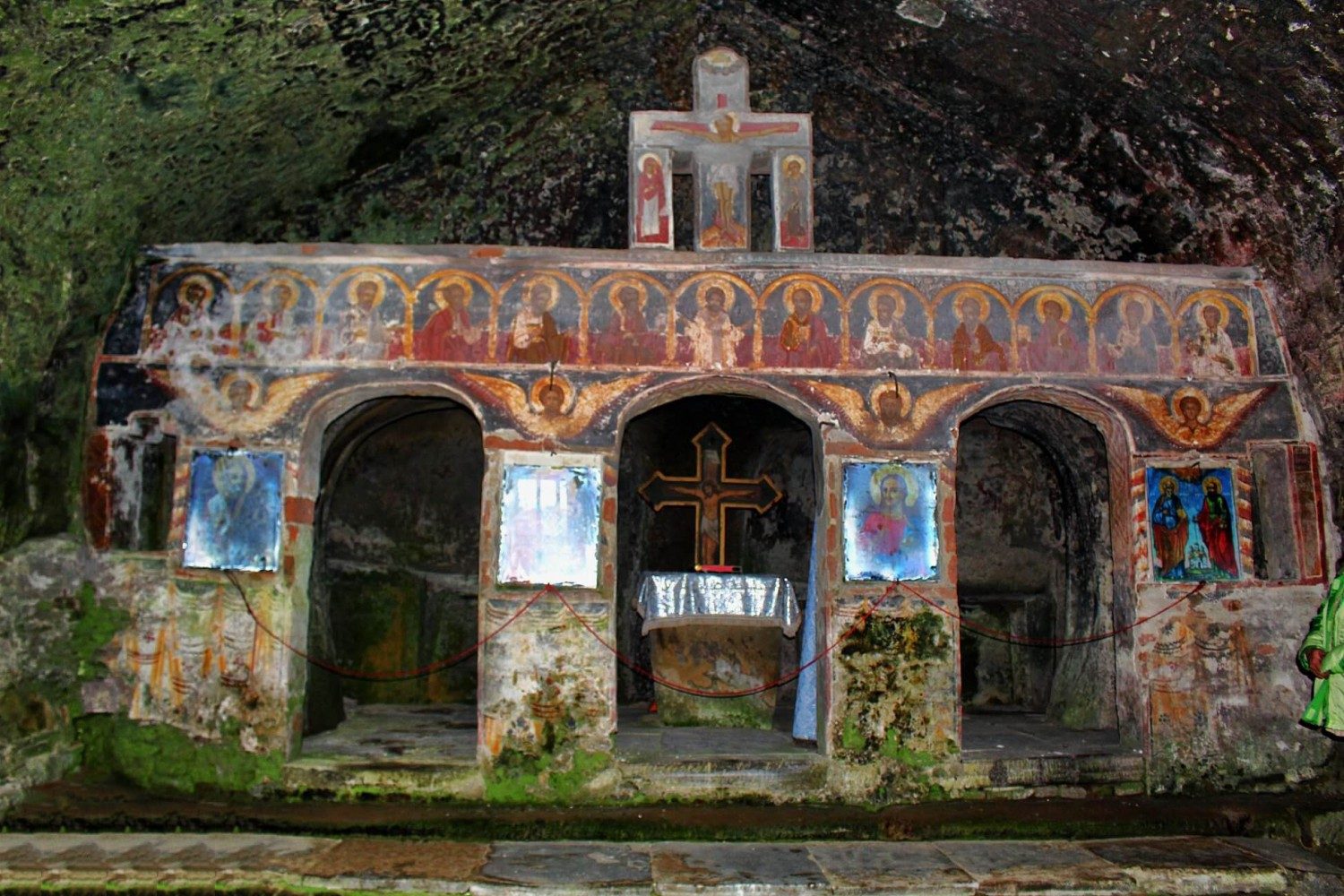 Pelerinaj la Manastirile cu Har din judetul Arges 4 Pelerinaj la Manastirile cu Har din judetul Arges - imagine 3