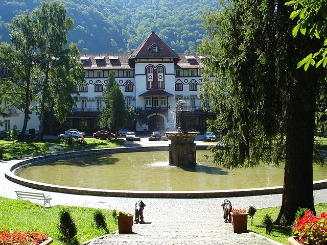 Excursie o zi in Sinaia 4 Excursie o zi in Sinaia - imagine 3