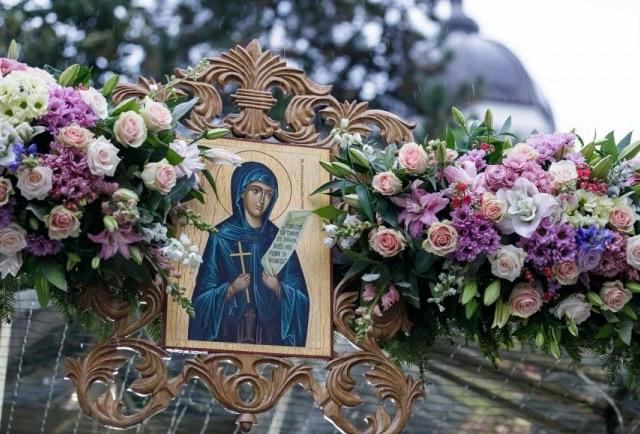 Pelerinaj la Sfanta Cuvioasa Parascheva 8 cuv modif