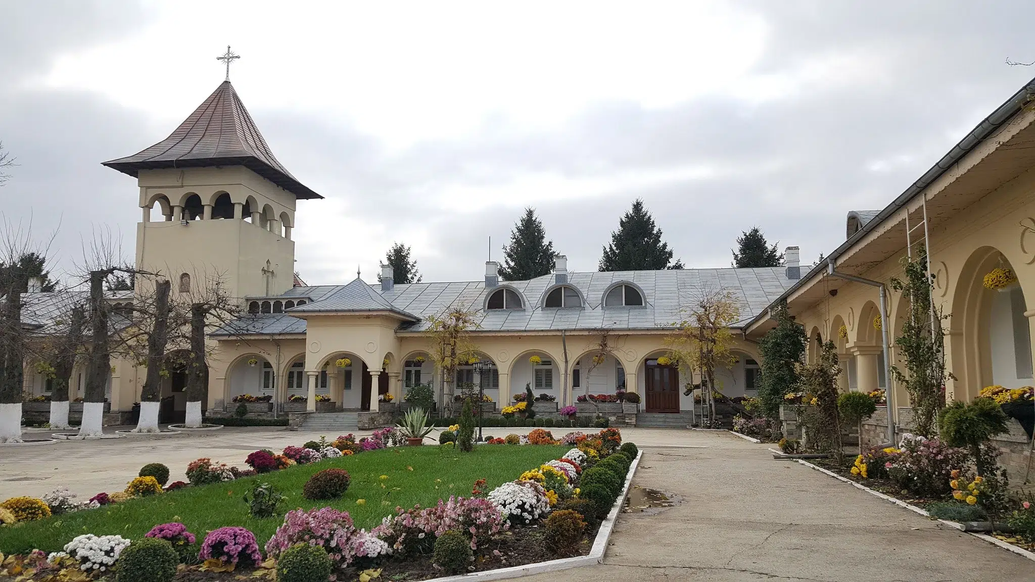 Pelerinaj la Manastirile din Galati 4 Pelerinaj la Manastirile din Galati - imagine 3